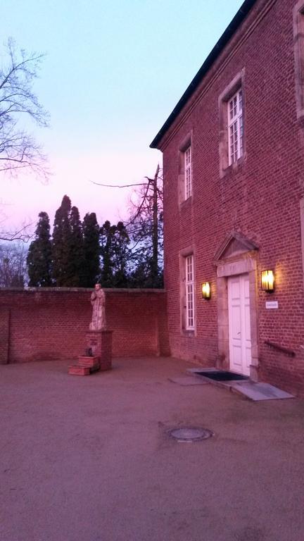 Kloster Langwaden Grevenbroich Zewnętrze zdjęcie